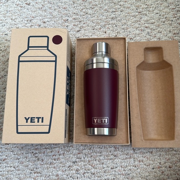 NWT YETI 20 OZ RAMBLER COCKTAIL wild wine red maroon (MSRP $60) drinks - Picture 1 of 6